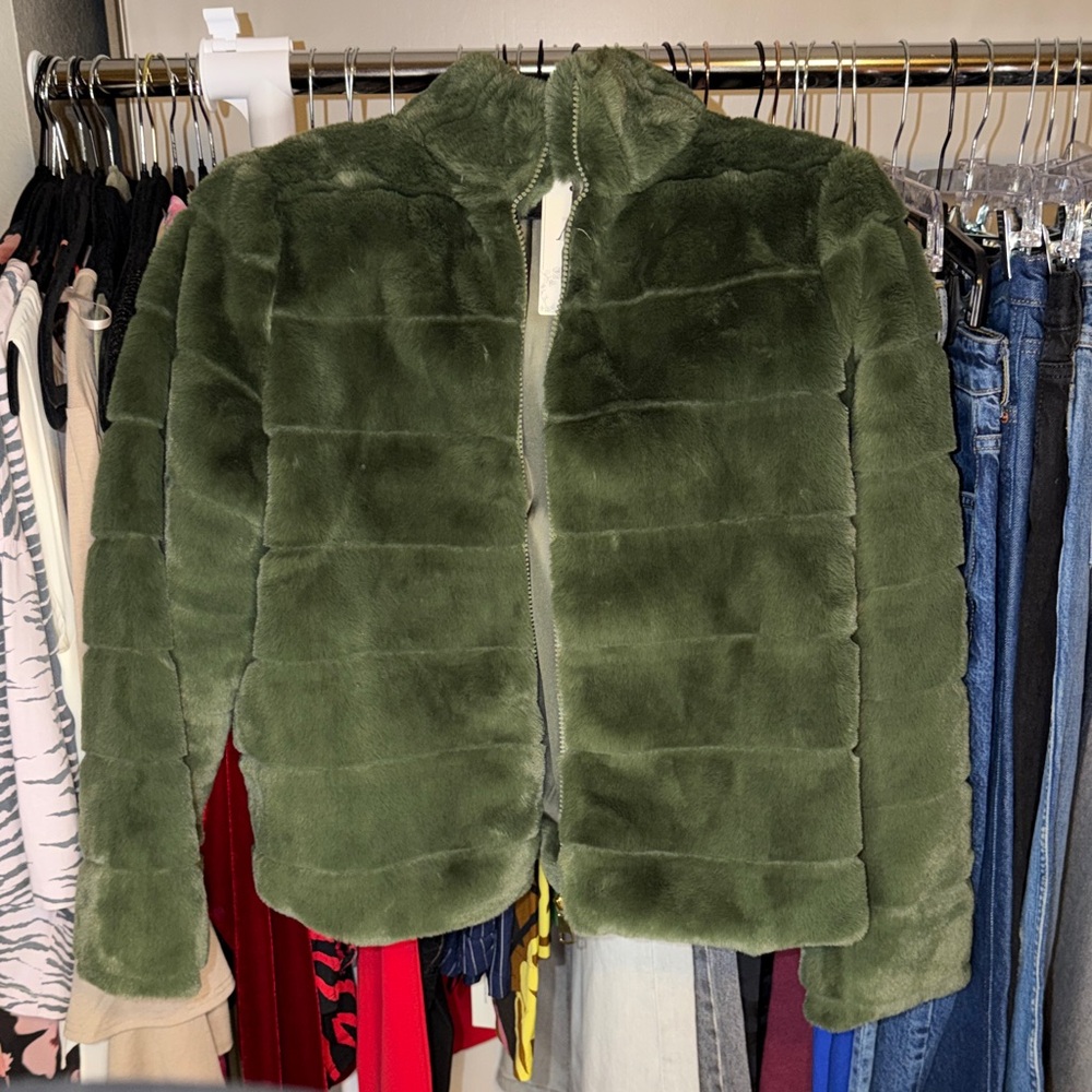 NWT Women's Green Faux Fur Jacket